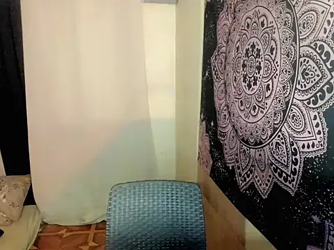 Lou_heart webcam