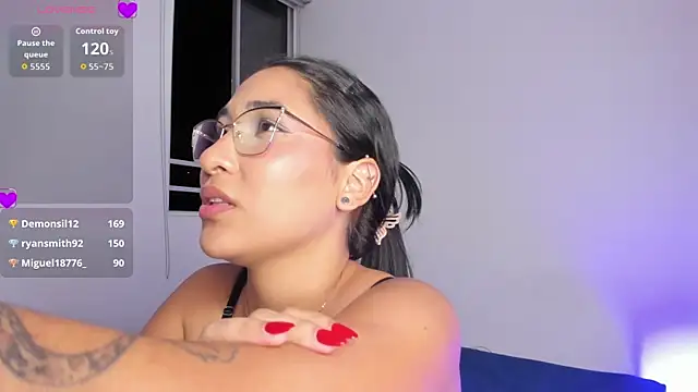 lilithDraven_ live webcam