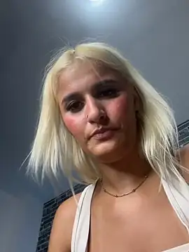 taty_juts webcam