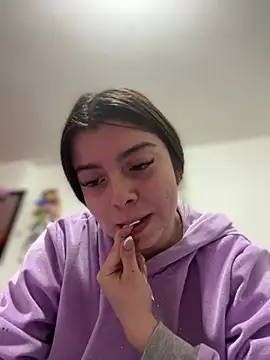 Cloew_Marz live webcam show