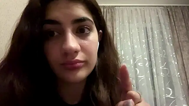 ledi_asthik's live room