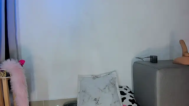 Nanny_11 webcam