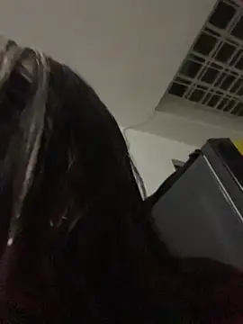 KaroVelvett webcam