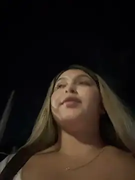 lunablossom_ webcam