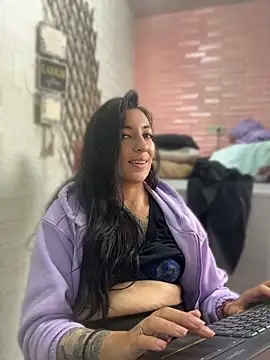 Modella: SALOME_KORLAND