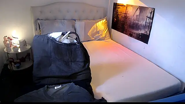 NinaDOM4CUM webcam