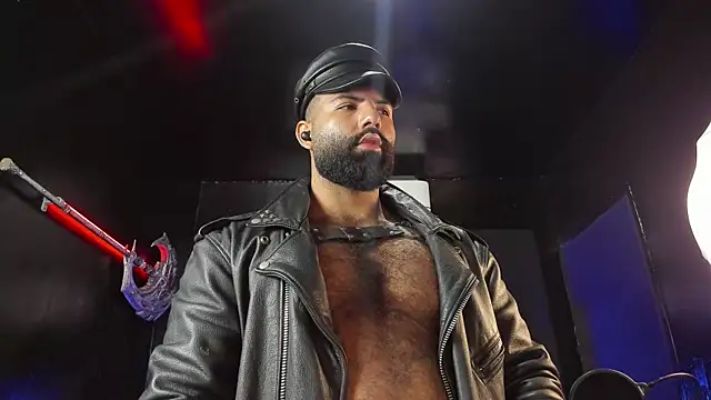 BeardAndrew live cam on StripChat