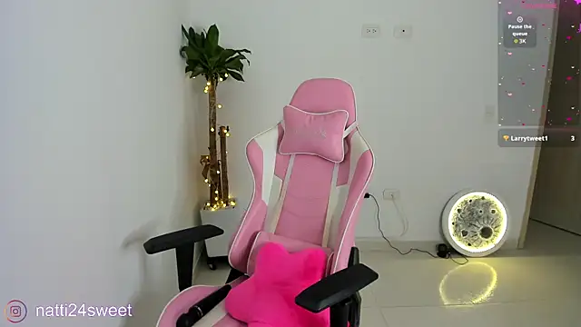 sharlotte_23 webcam