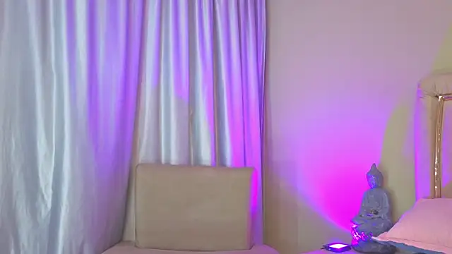 Esmeralda_Candy webcam