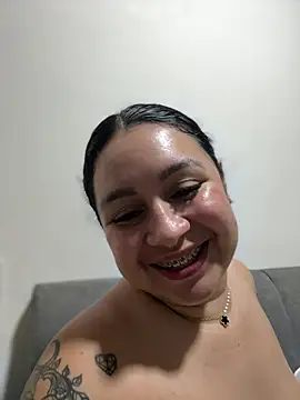 Pretty_Isadora webcam