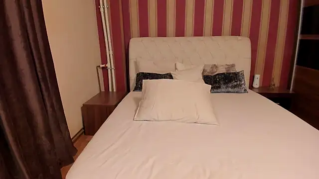 AshxleyPage webcam