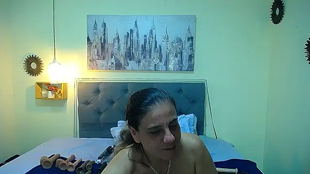 sasi_luna live cam on StripChat