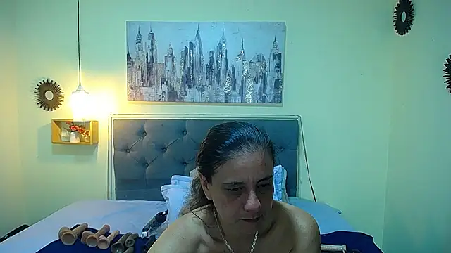sasi_luna live cam on StripChat
