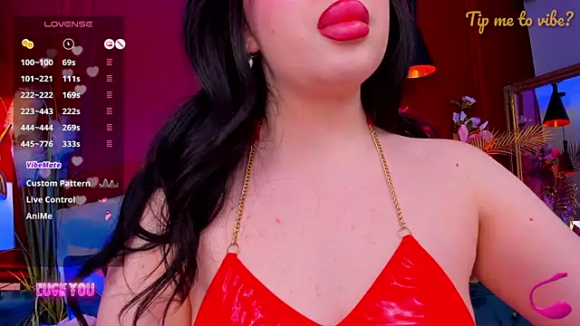 Mayzzie live cam on StripChat