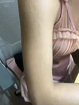 Mina048 live cam on StripChat