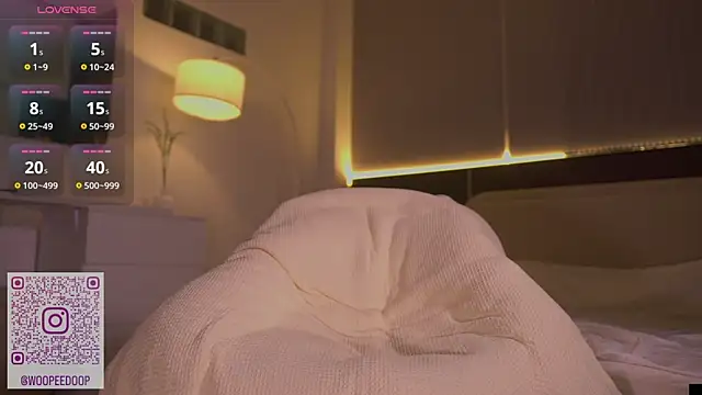 poorpornactor Live Webcam on Stripchat
