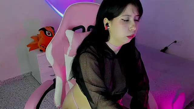Nicol_Otome_ live cam on StripChat