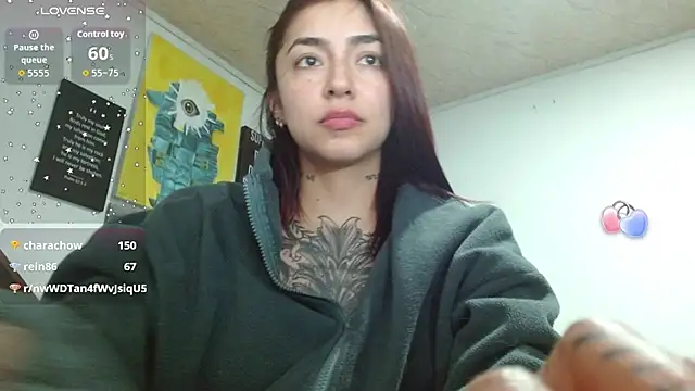 ZoeBakers_ webcam