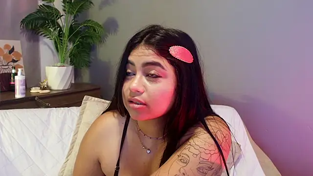 jade_brunnette live sex cam
