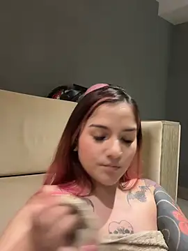 bella_mush webcam