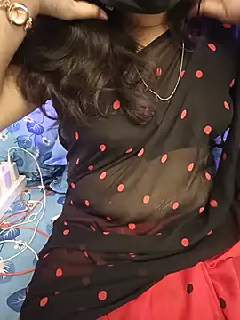 noty_girl2 (F milf) - Boobs oiling