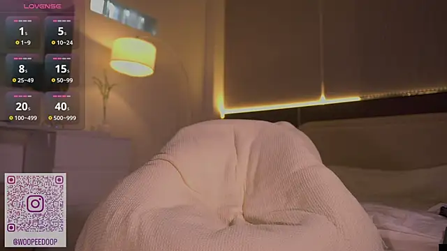 poorpornactor live cam on StripChat