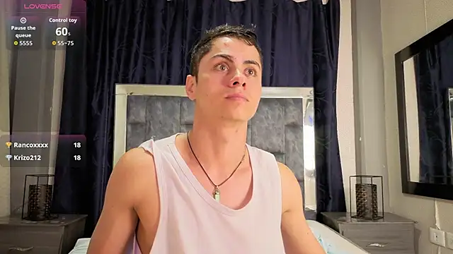 LeoMonnroe webcam