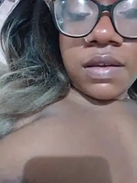 EmmilyRosee webcam