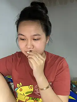 Almira6868 webcam