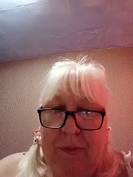 alexia64231 - Alexia64231's free webcam - UK Sex Cams