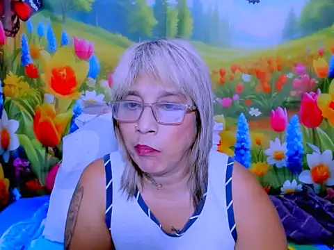 indianroxy live cam on StripChat