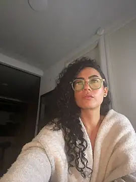 Koral369 live cam on StripChat