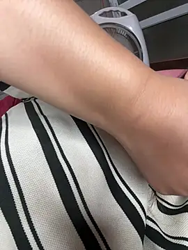 usagi-1 - Usagi-1's free webcam - UK Sex Cams