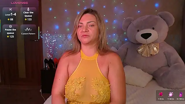 MerySweetGirl live cam on StripChat