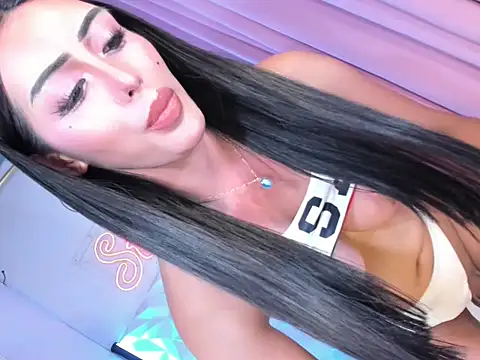 Ursunnystellatsxx live cam on StripChat