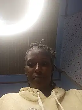 pinky_siaah live cam on StripChat