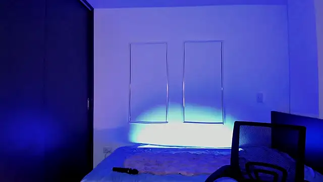 MeganWhite3
