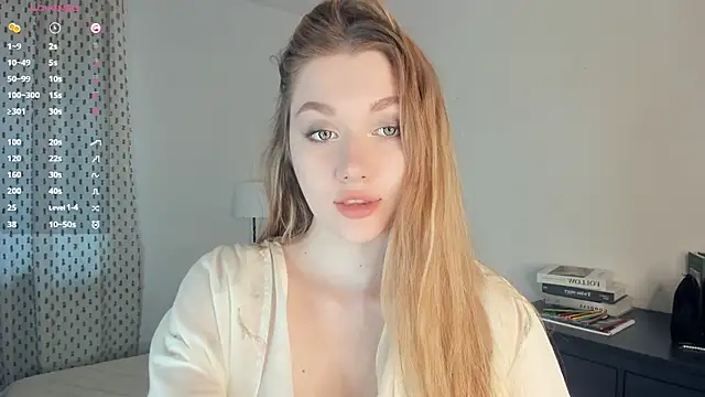 ThanhBuerger live cam on StripChat