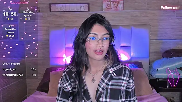 mia_devine_