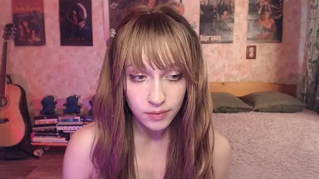 Friendly_Ellie webcam