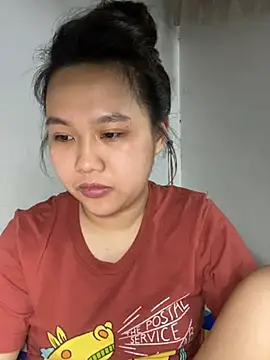 Almira6868 live cam on StripChat