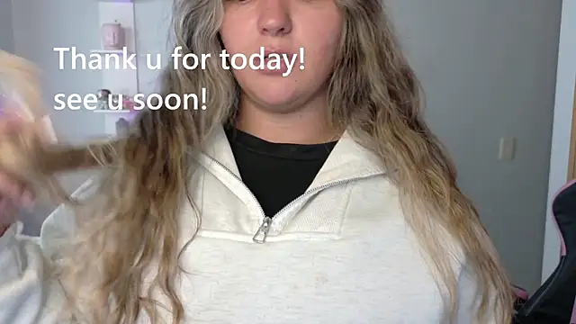 Melannyy_ webcam