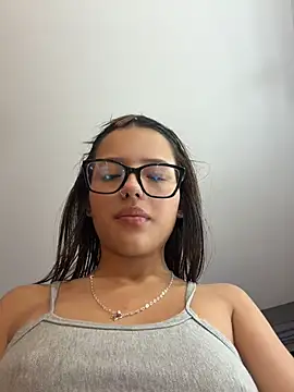Sofia18_pinkk webcam