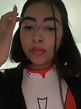 cherry_skinnyy_ webcam