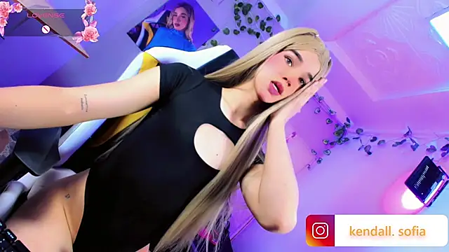 Sophiaa_doll_ webcam
