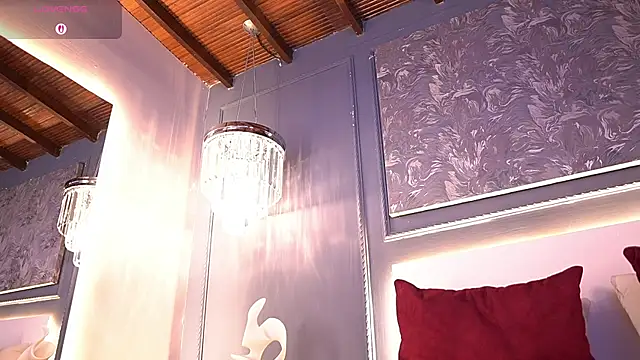 MiaKay1 webcam