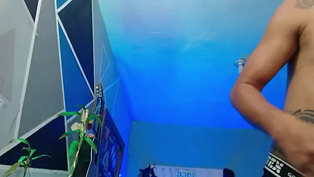 MagnusFrost live cam on StripChat