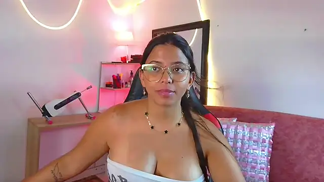 Megaan_Greey webcam