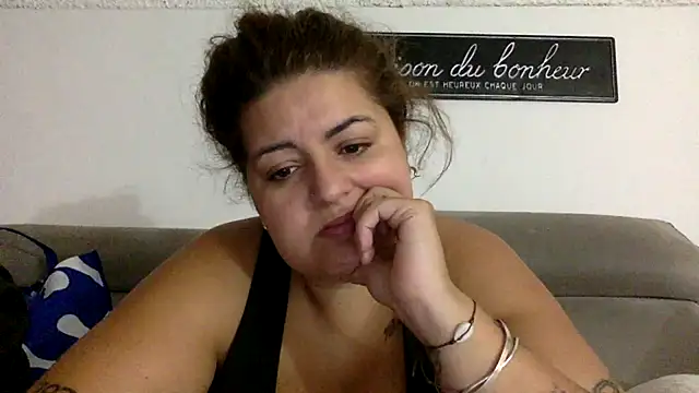 Velvetshadow_48 webcam