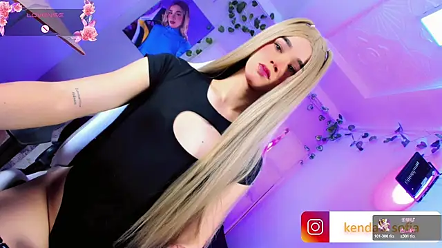 Sophiaa_doll_ webcam